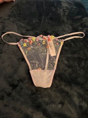 Victoria's Secret Pink Sheer Floral Embroidered Thong Sz: XL